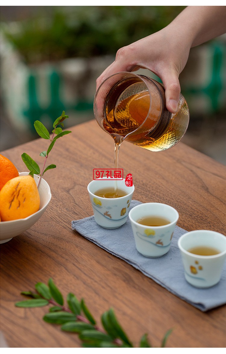 一鹿相伴快客杯青瓷茶具套裝便攜式旅行包簡(jiǎn)約泡茶器logo定制